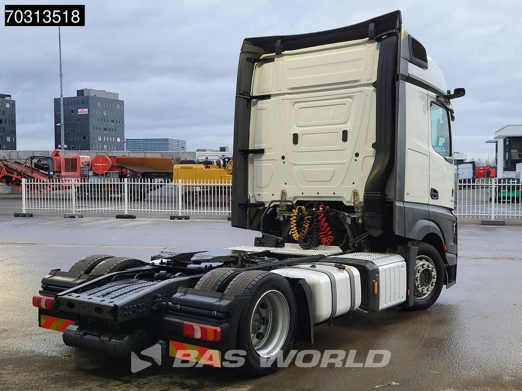 Mercedes Actros 1845 4X2 Bigspace Lowdeck Mirrorcam 2x Tank