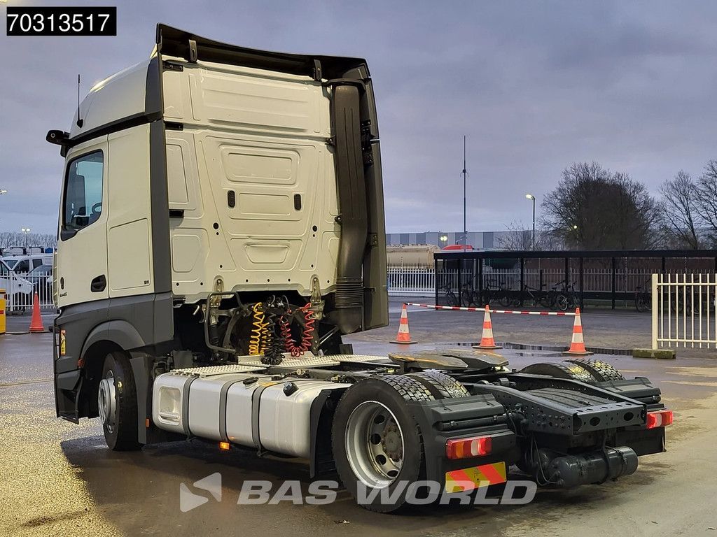 Mercedes Actros 1845 4X2 Bigspace Lowdeck Mirrorcam 2x Tank