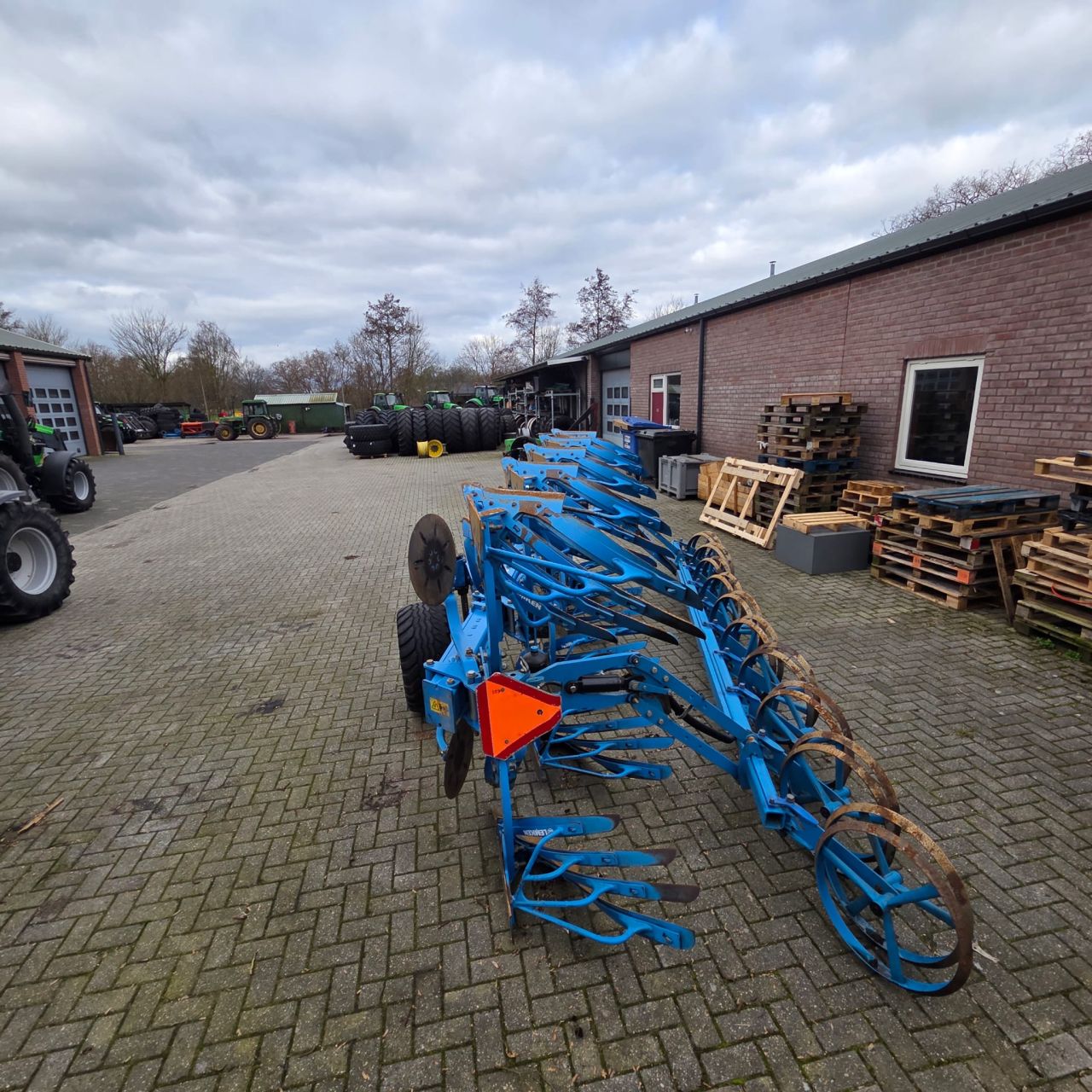 Lemken Juwel 8 V4+1 N 100 met Flexpack