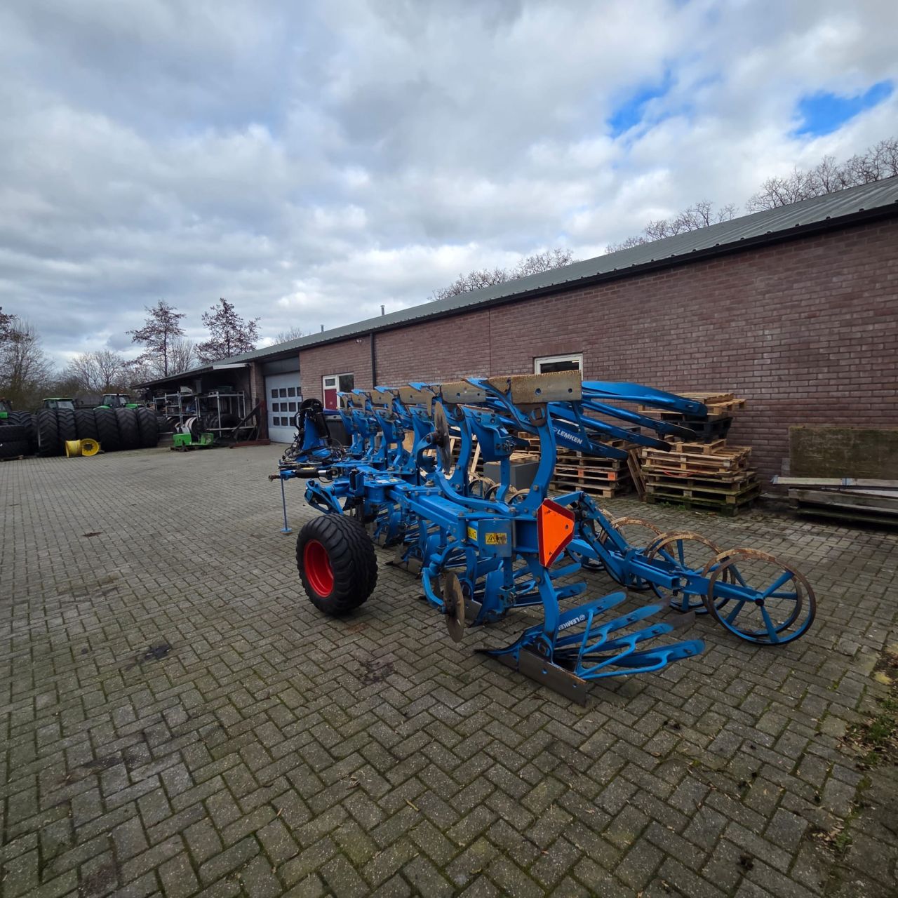 Lemken Juwel 8 V4+1 N 100 met Flexpack