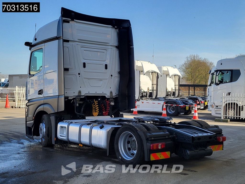 Mercedes Actros 1845 4X2 Bigspace Lowdeck Mirrorcam 2x Tank