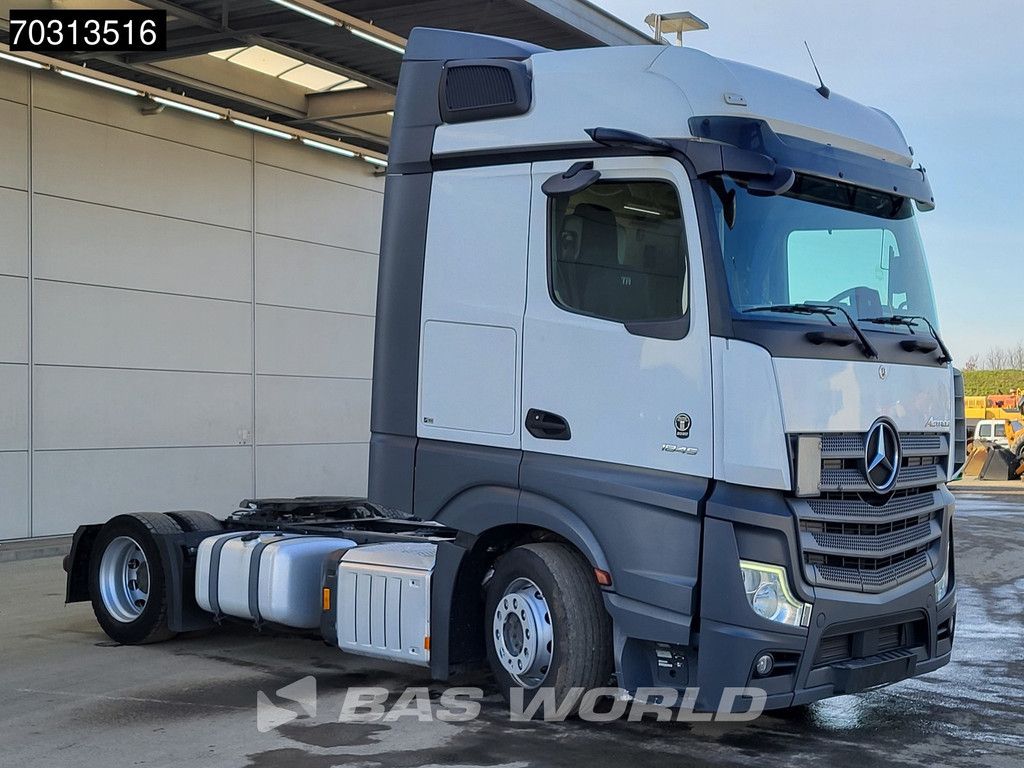 Mercedes Actros 1845 4X2 Bigspace Lowdeck Mirrorcam 2x Tank