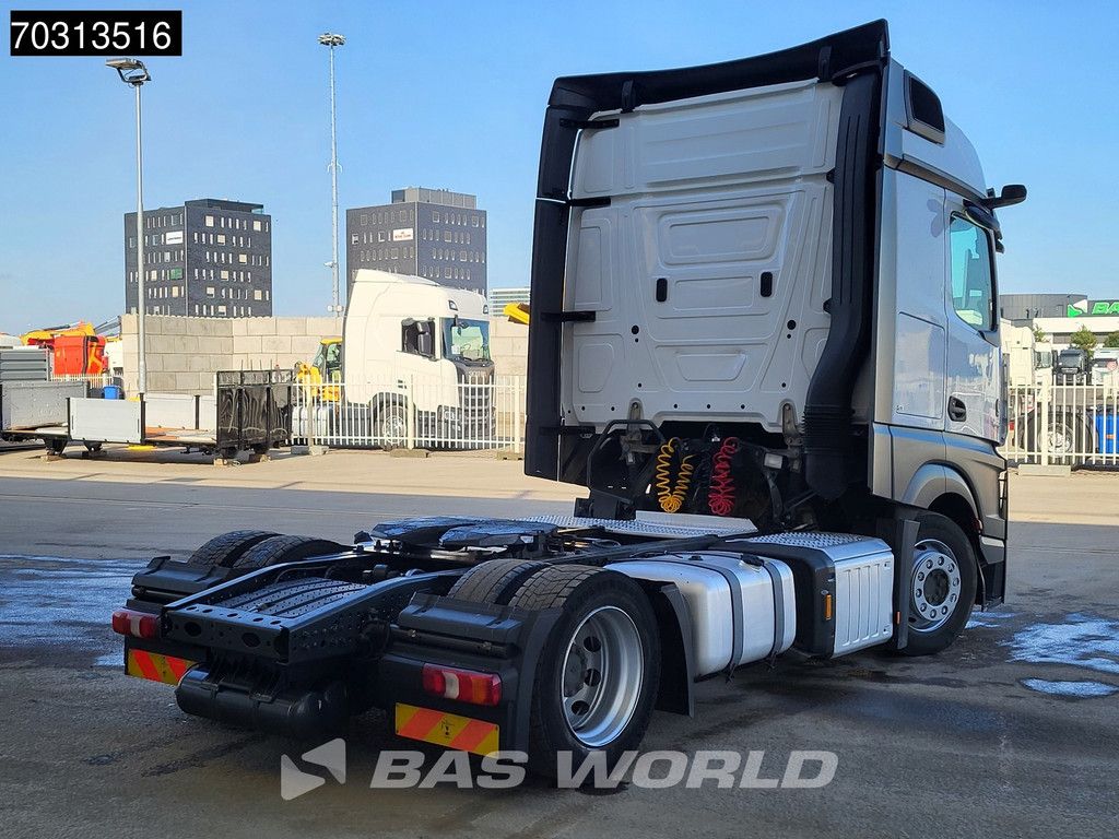 Mercedes Actros 1845 4X2 Bigspace Lowdeck Mirrorcam 2x Tank