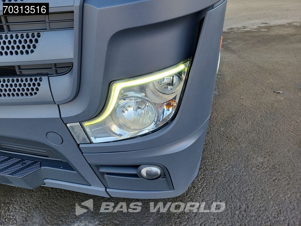 Mercedes Actros 1845 4X2 Bigspace Lowdeck Mirrorcam 2x Tank