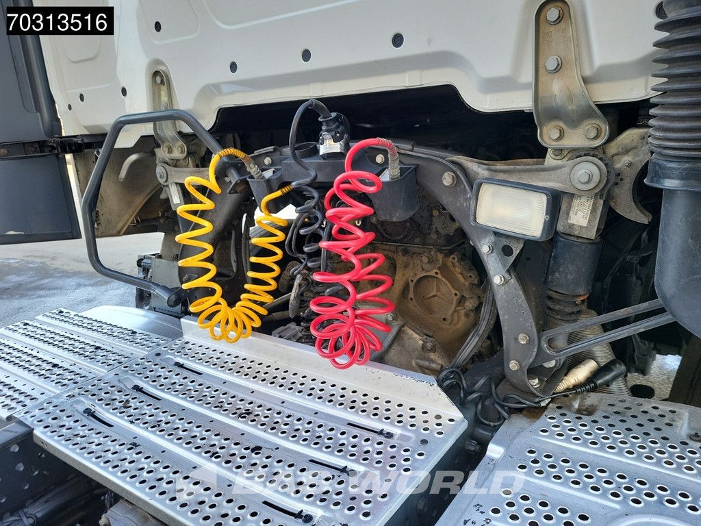 Mercedes Actros 1845 4X2 Bigspace Lowdeck Mirrorcam 2x Tank