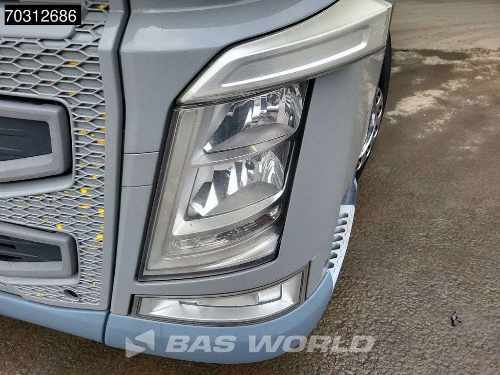 Volvo FH FH 420 6X2 ADR ACC