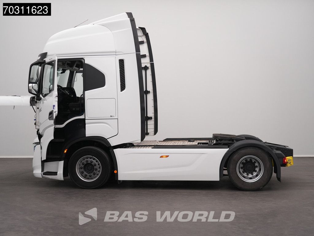 Iveco S-Way S-Way 490 4X2 Retarder ACC 2x Tank