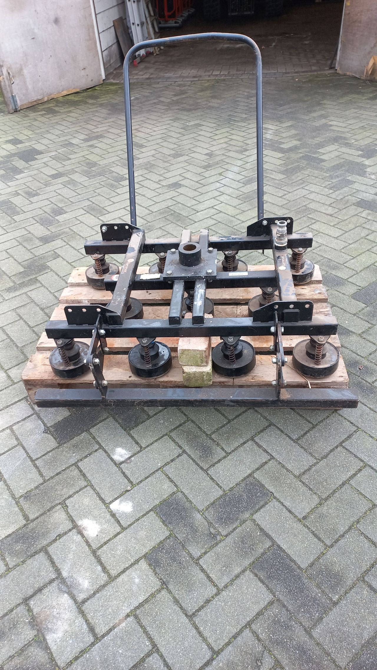 Tegel aanzuig frame 100 m3 vacuumunit