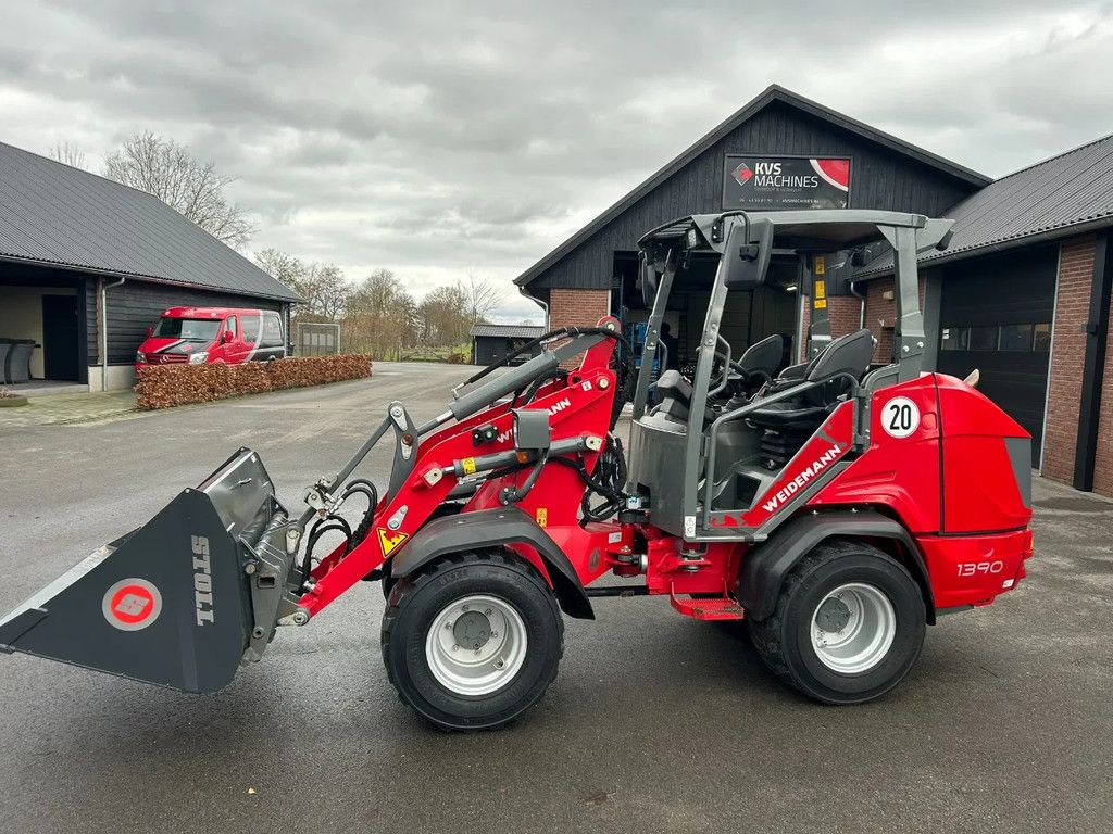 Weidemann 1390