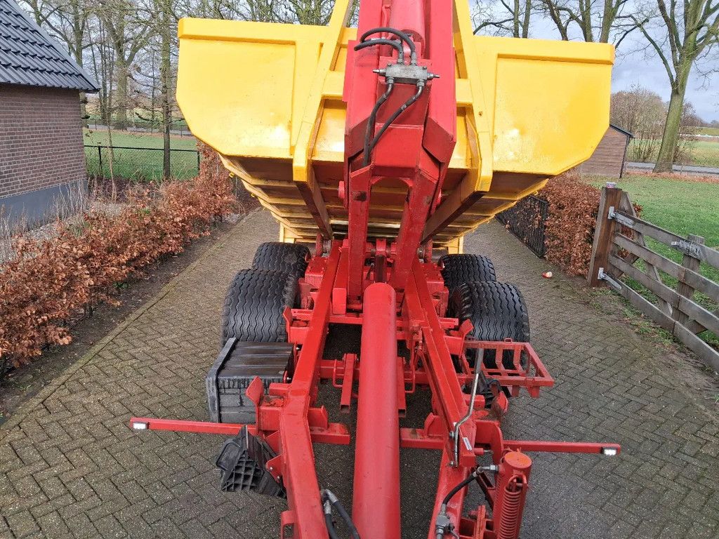 Pronar T185 haakarm incl container