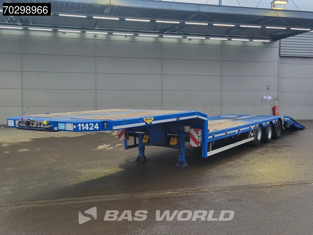 Broshuis 3ASD-18-30/0 Lift + Steering Axle Hydraulic Ramps