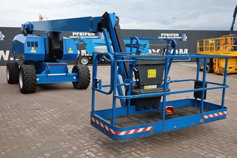 JLG H800AJ Hybrid Hybrid, 4x4 Drive, 26.4m Working Hei