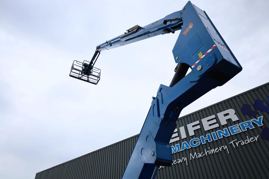 JLG H800AJ Hybrid Hybrid, 4x4 Drive, 26.4m Working Hei