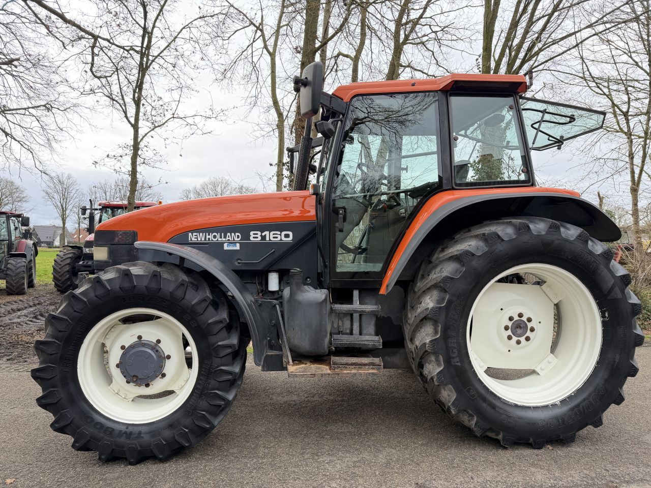 New Holland 8160