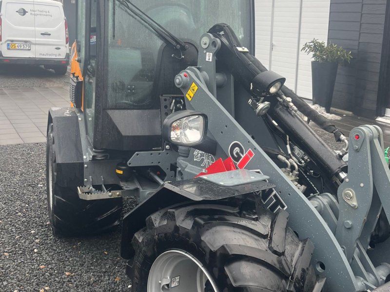 Giant G2700 X-TRA HD PLUS