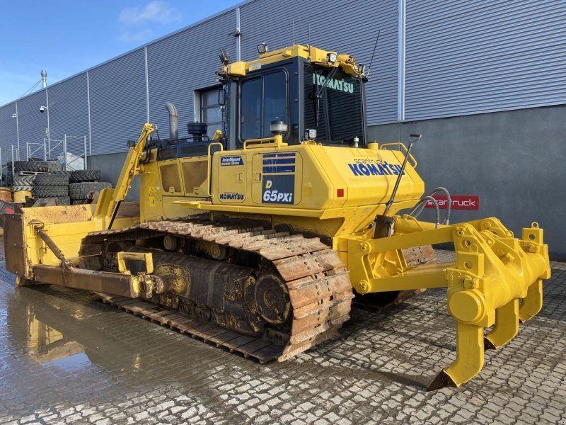 Komatsu D65PXI-18EO