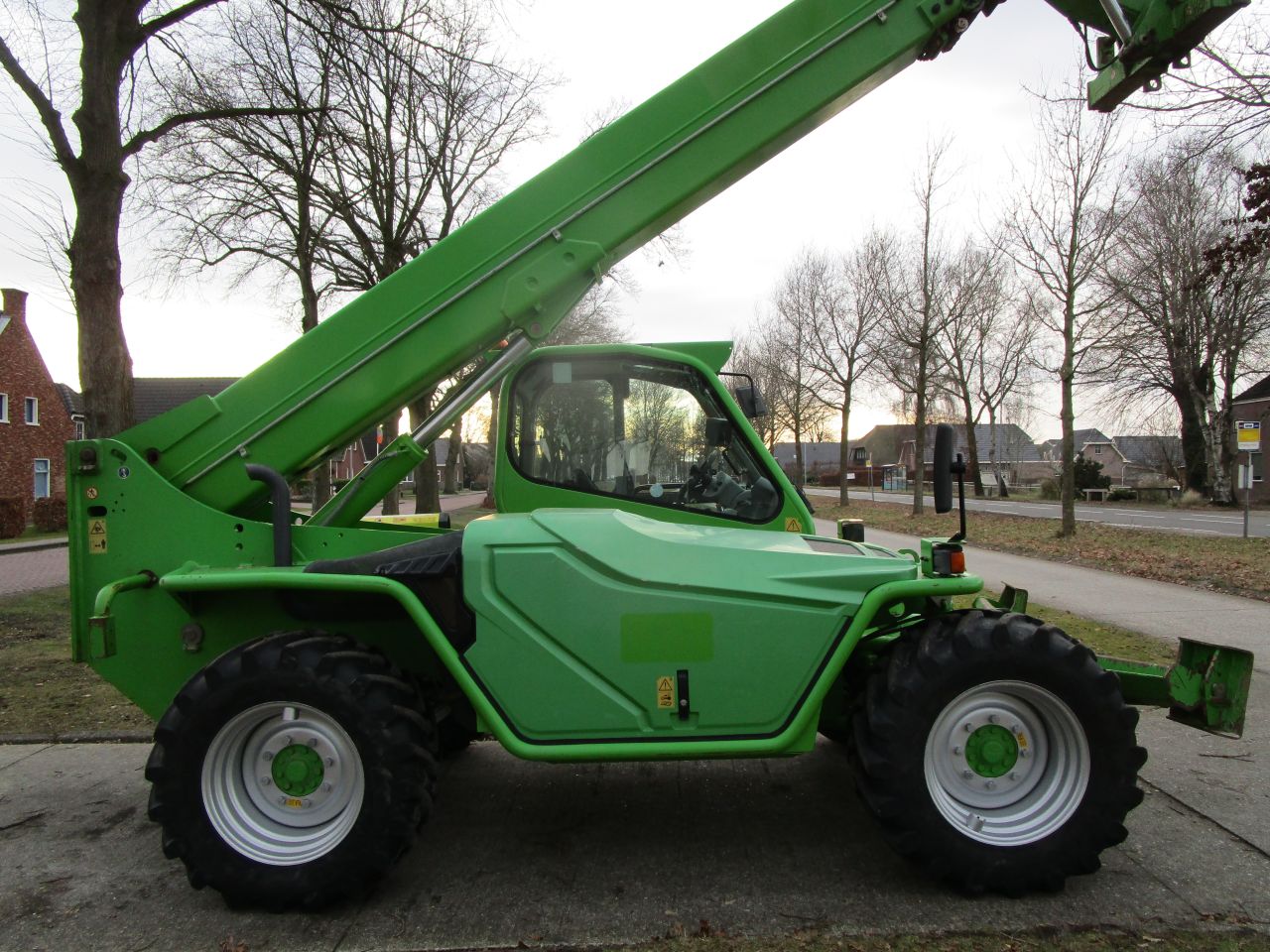 Merlo 40.17 plus 100 pk !!!!!! 3900uur werkbak bedediening