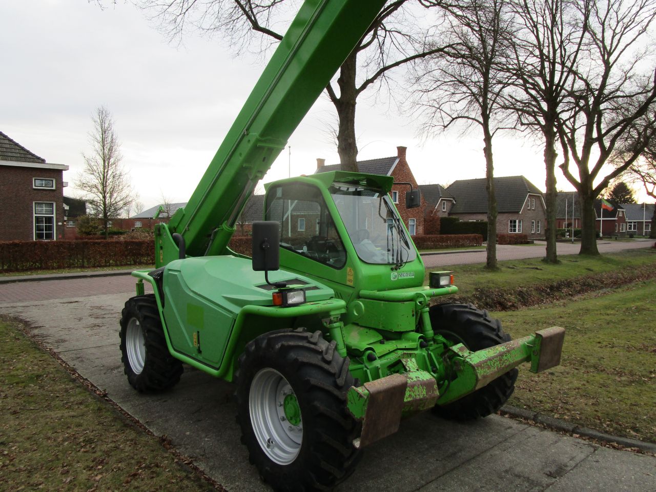 Merlo 40.17 plus 100 pk !!!!!! 3900uur werkbak bedediening