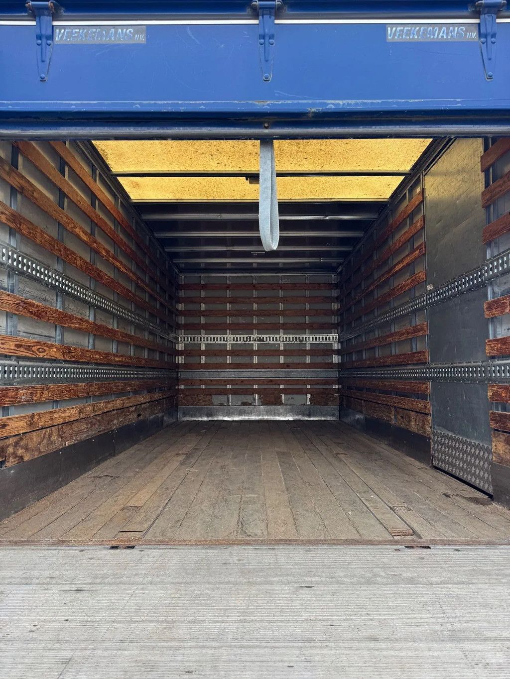 Volvo FL 180 **TOPTRUCK-BELGIAN ORIGINE**