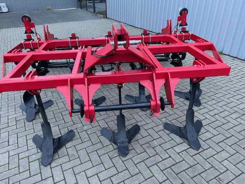 Voratek Flügelschar 3m mit Rohrstabwalze