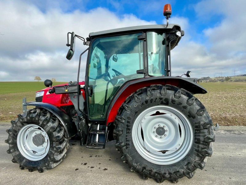 Massey Ferguson 4709 M Dyna-2 – Baujahr  – im Kundenauftrag