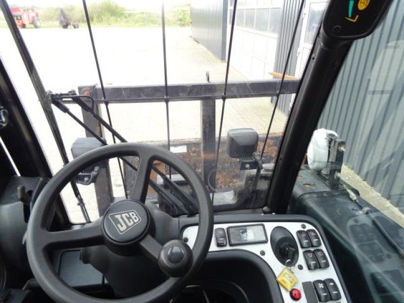 JCB 30D