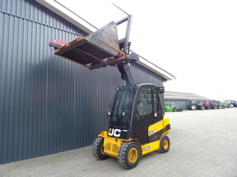 JCB 30D