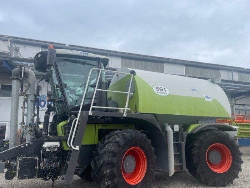 Claas Xerion 3300 Saddle Trac mit SGT Leistungshydra