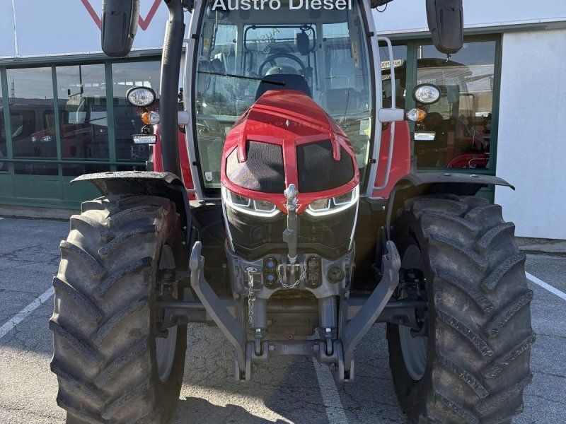 Massey Ferguson 5S.145 Dyna-6 Exclusive