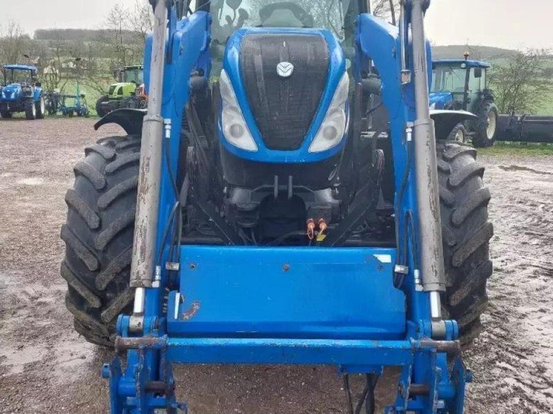New Holland t6.155