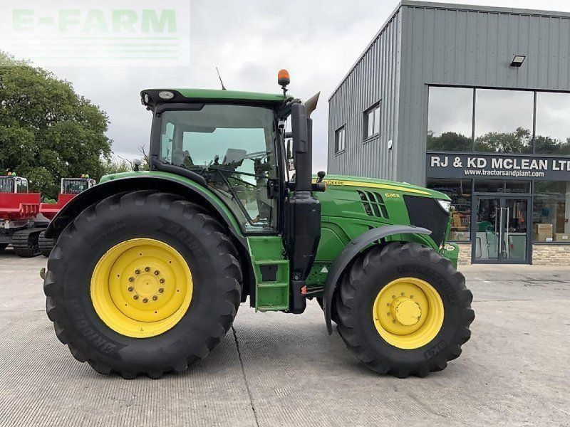 John Deere 6215r  (st23353)