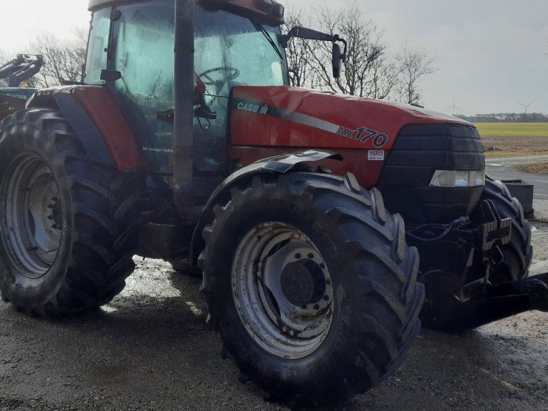 Case IH MX 170 med affjdret foraksel og original frontlift MX 170