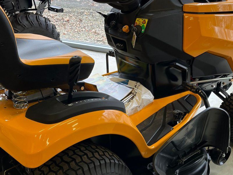 Cub Cadet XT2 PS107
