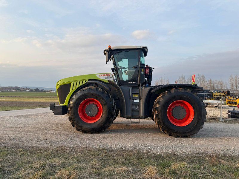 Claas Xerion 5000 Trac VC