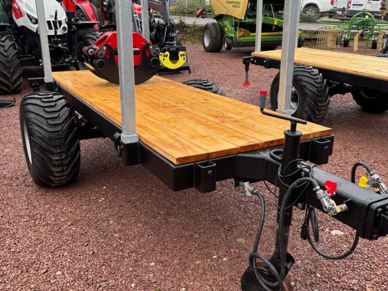 Autohaus Karle Inhaber Michael Fricker Holzwagen