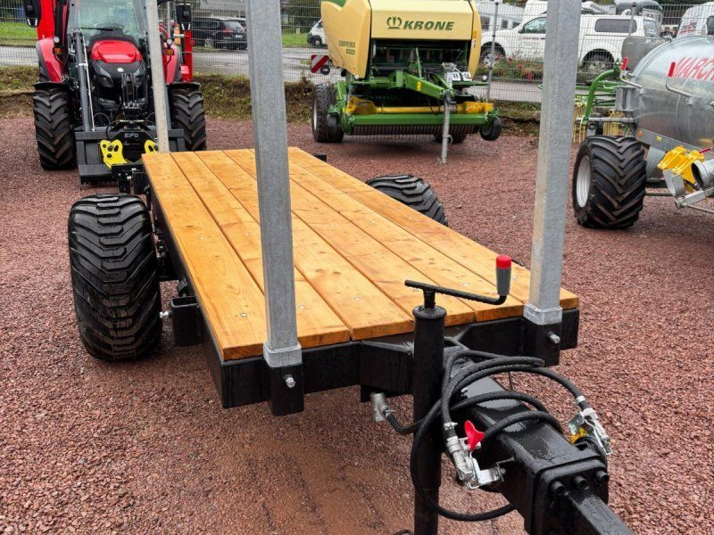 Autohaus Karle Inhaber Michael Fricker Holzwagen