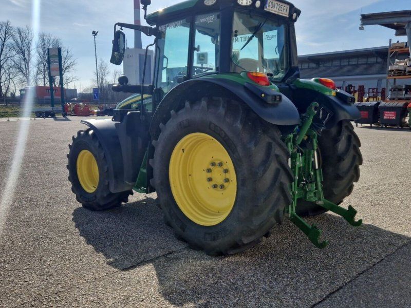 John Deere 6120M