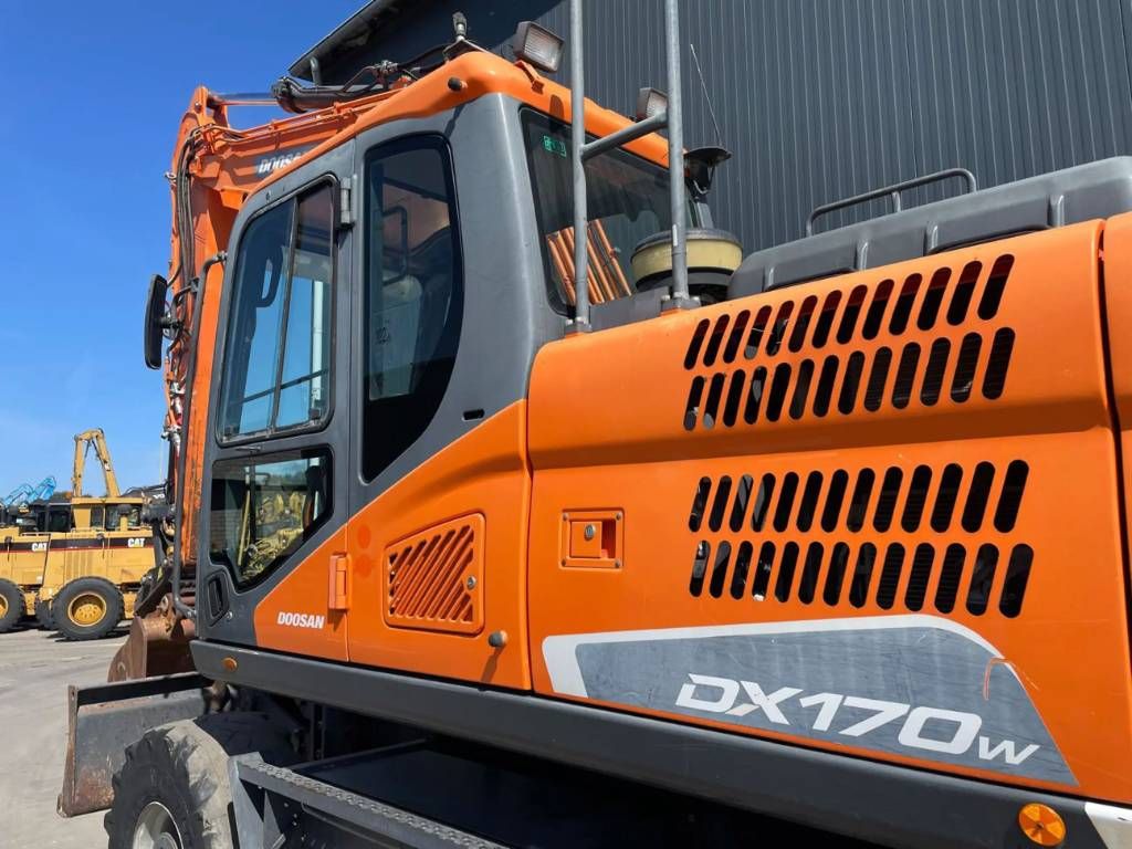 Doosan DX170W-5