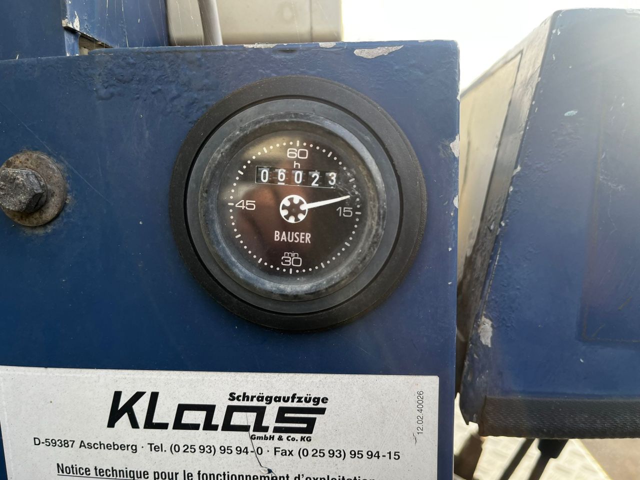 Nissan Cabstar ladderlift