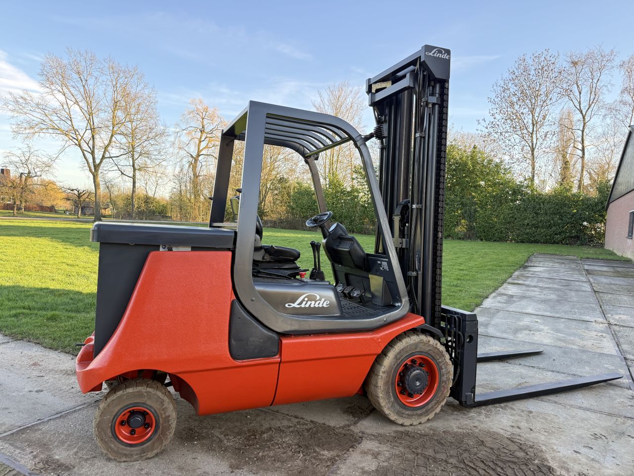 Linde 4 tonner elektr triplex Sideshift vorkversteller 3500uur