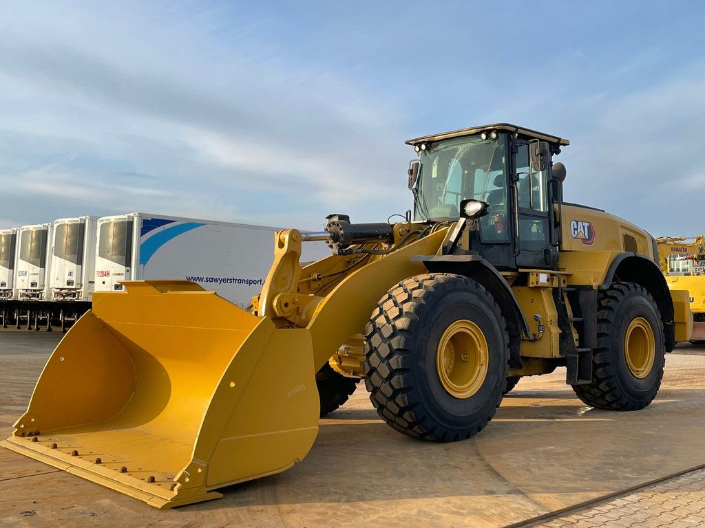 Caterpillar 972M XE - CE / new tires / new bucket edge
