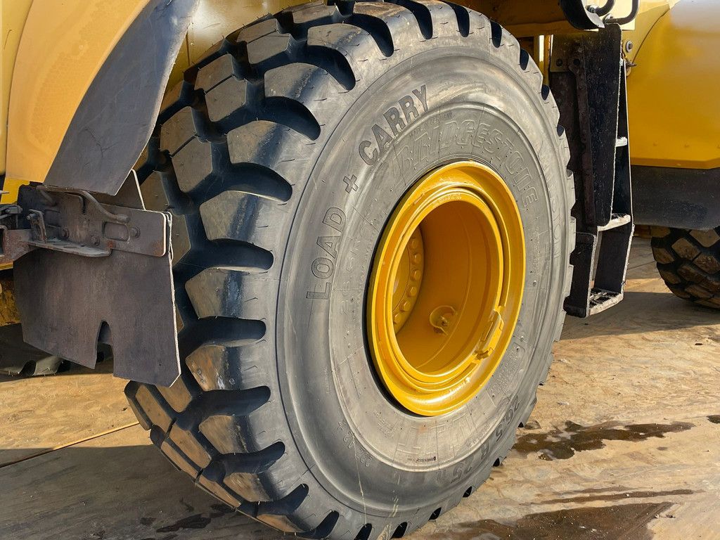 Caterpillar 972M XE - CE / new tires / new bucket edge