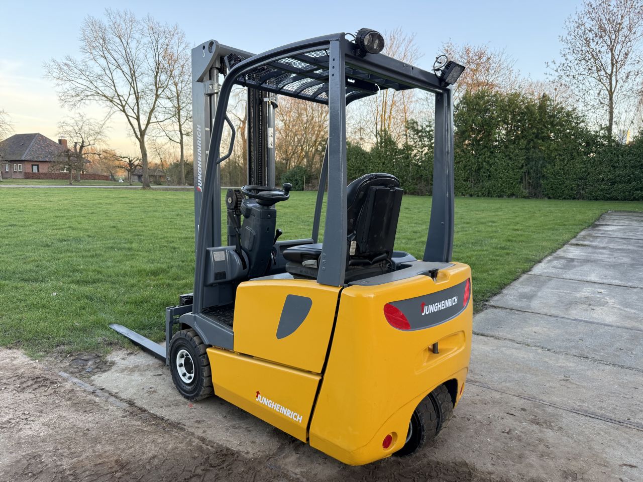 Jungheinrich 1300KG 3-delig freelift Sideshift BJ2013