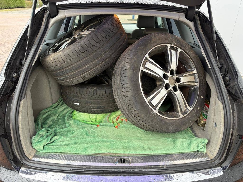 Passenger car Audi A6 Avant 2.7TDI Pro Line Diesel 191hp 2009