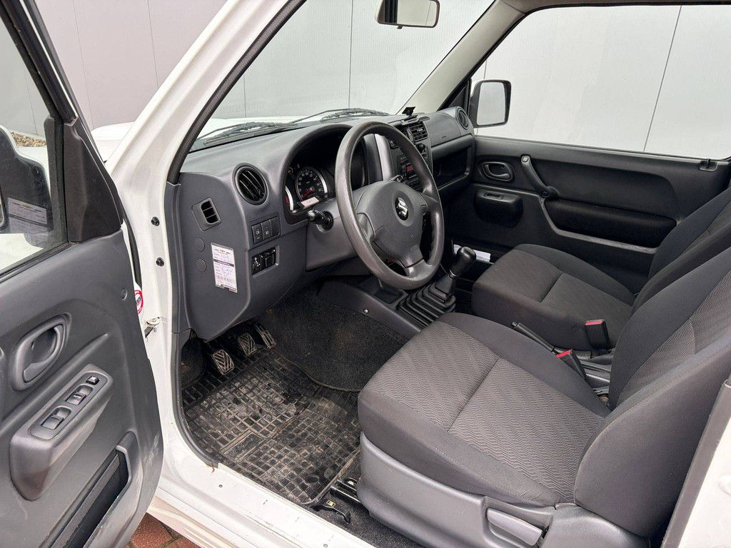 SUV Suzuki Jimny 1.3 JLX 4x4 Petrol 86hp 2013