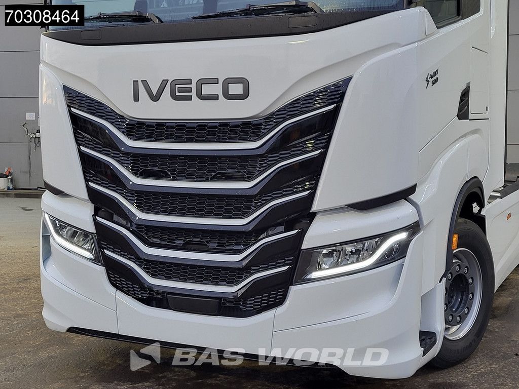 Iveco S-Way 500 4X2 NEW! 2xTanks HPEB Standklima Navi LED