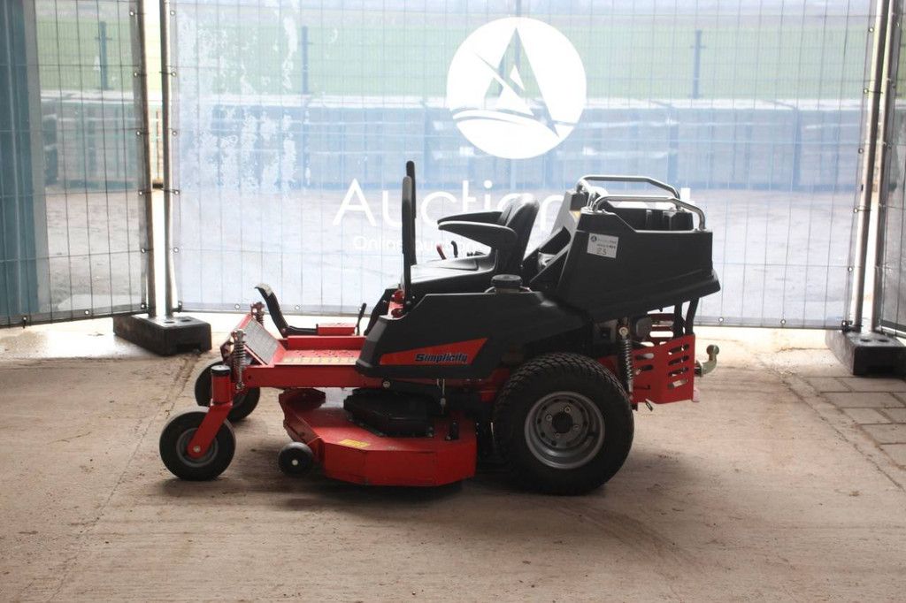 Simplicity Courier SZT350 Benzin-Aufsitzmäher 15 PS, Baujahr 2017