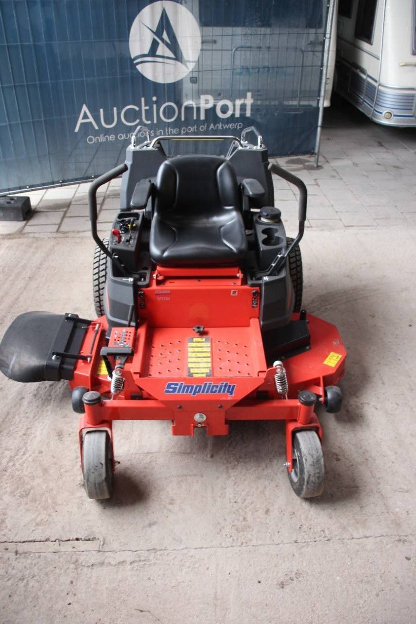 Simplicity Courier SZT350 Benzin-Aufsitzmäher 15 PS, Baujahr 2017
