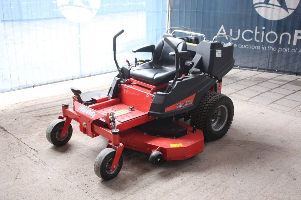 Simplicity Courier SZT350 Benzin-Aufsitzmäher 15 PS, Baujahr 2017