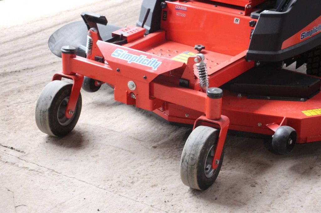 Simplicity Courier SZT350 Benzin-Aufsitzmäher 15 PS, Baujahr 2017